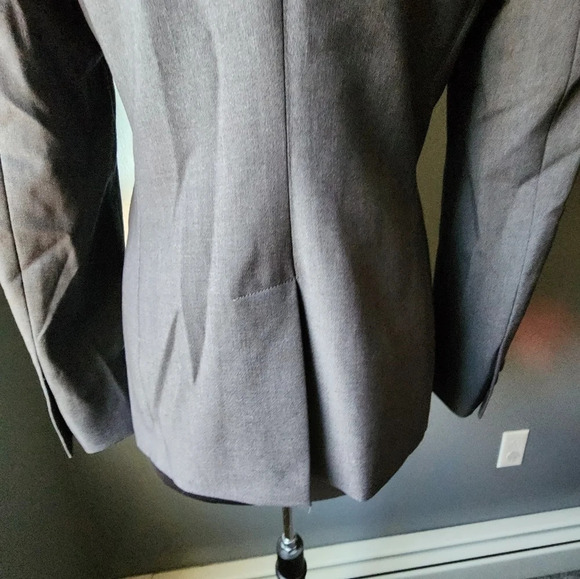 *NWT* Calvin Klein Long Modern Suiting Grey Blazer - Picture 8 of 9